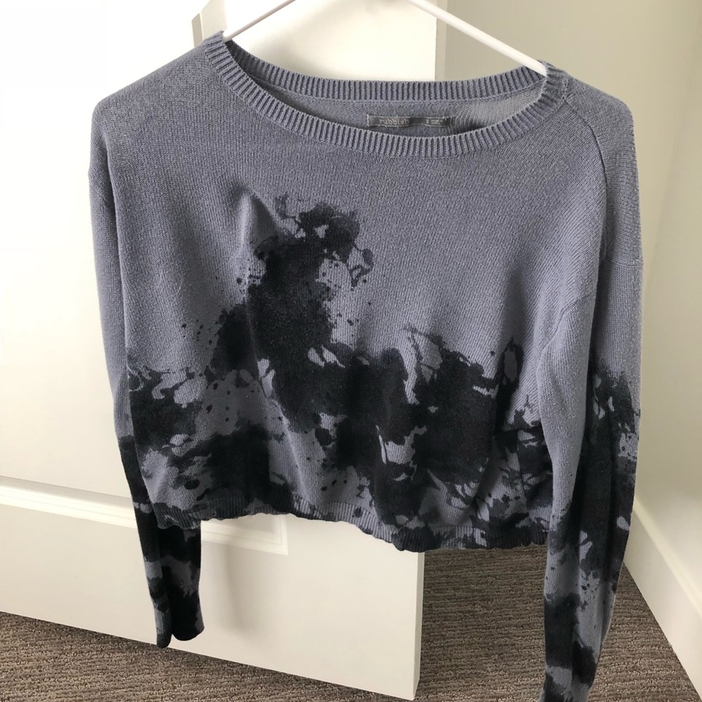 Cropped sweater
